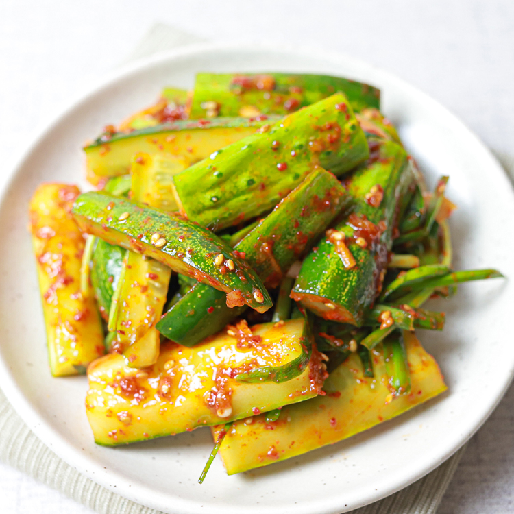 오이부추무침 250g